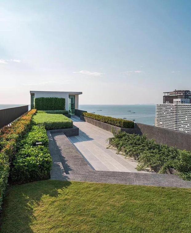 The Base Central Pattaya Bagian luar foto